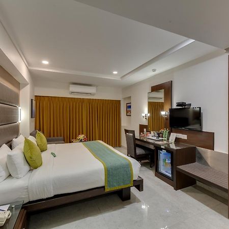 Hotel Suba Galaxy Mumbai Exterior photo