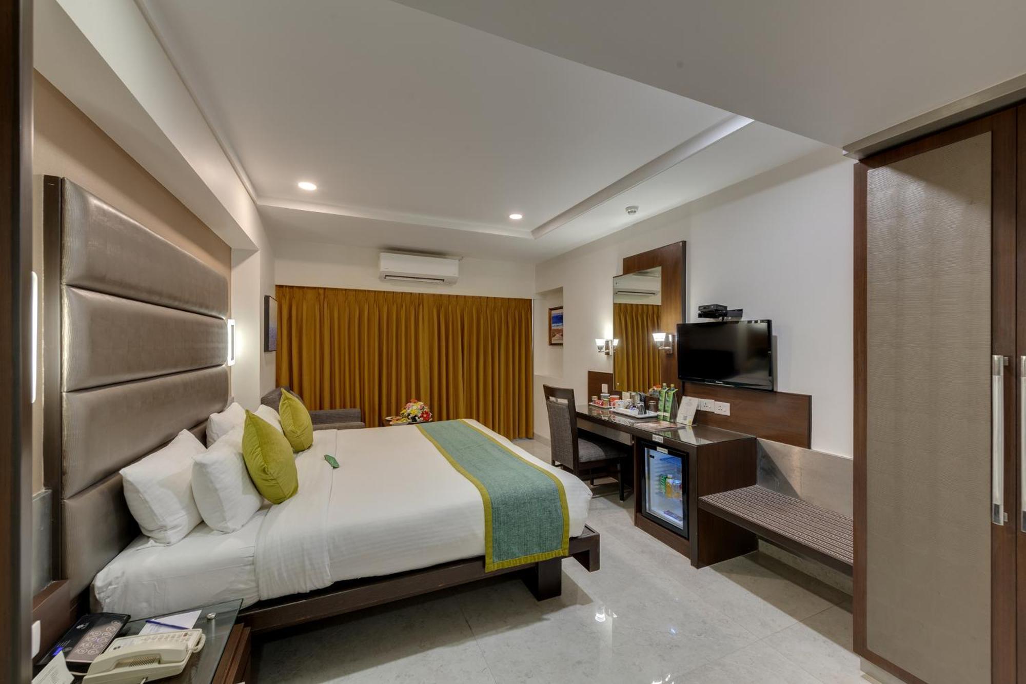 Hotel Suba Galaxy Mumbai Exterior photo